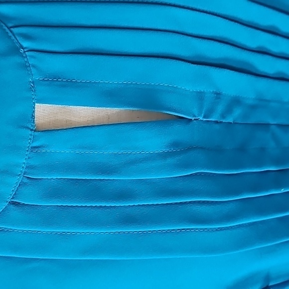 Elle Turquoise Sleeveless Blouse with Ruffles and Pleated Front - Picture 7 of 15